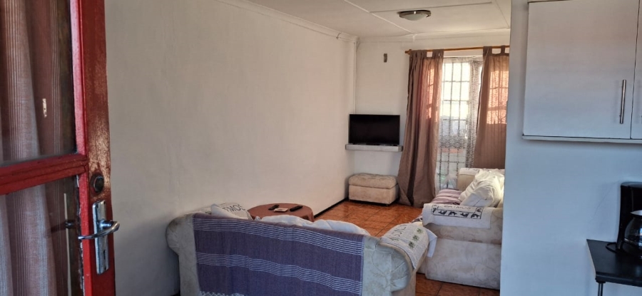 To Let 2 Bedroom Property for Rent in Rocklands Western Cape